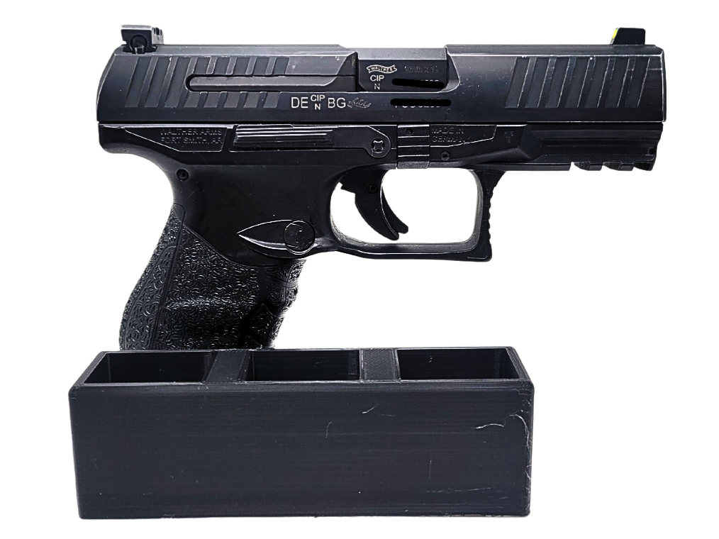 Pistol Stands (Magazine Propped)