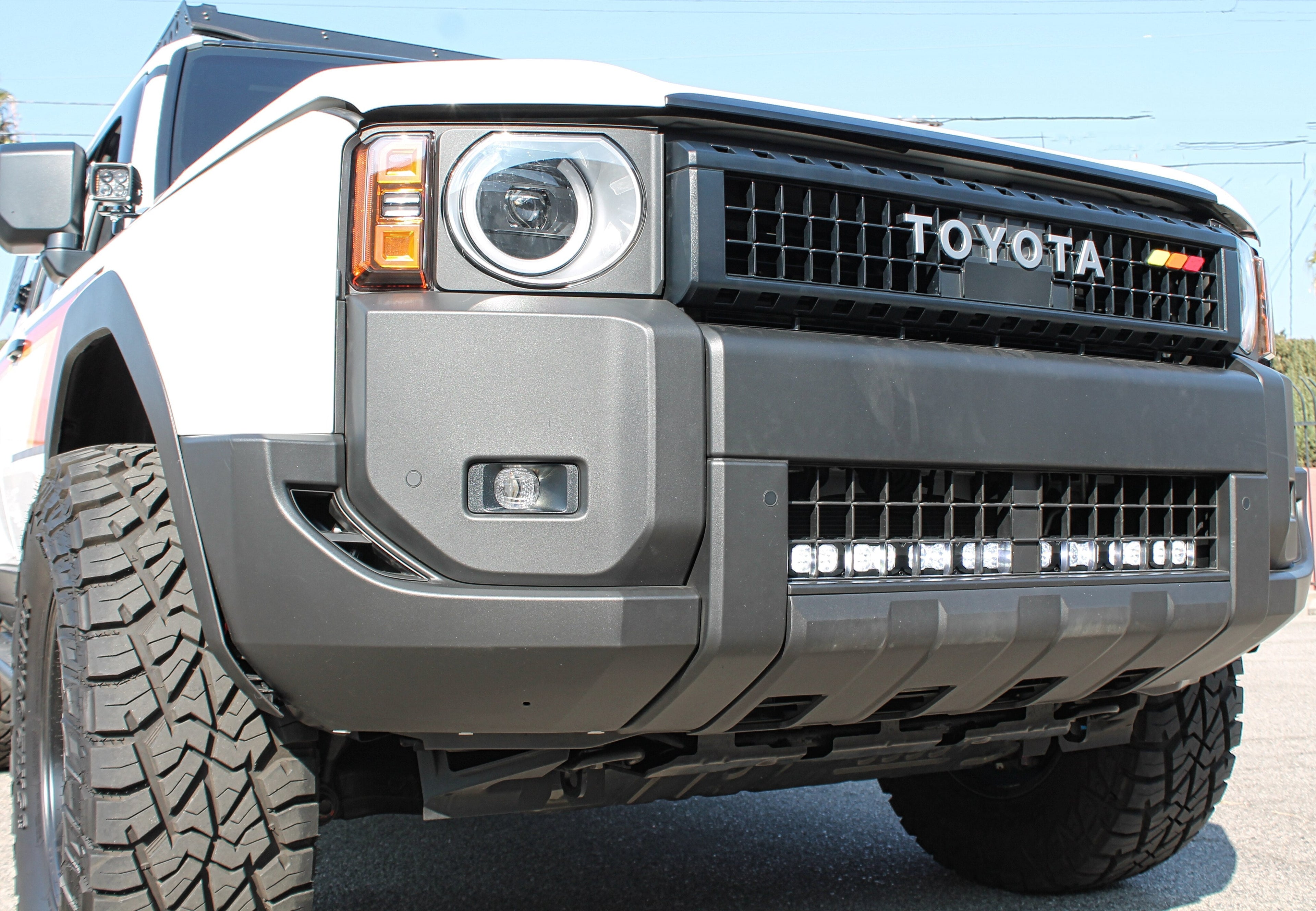 Land Cruiser light bar 2024+ PRO