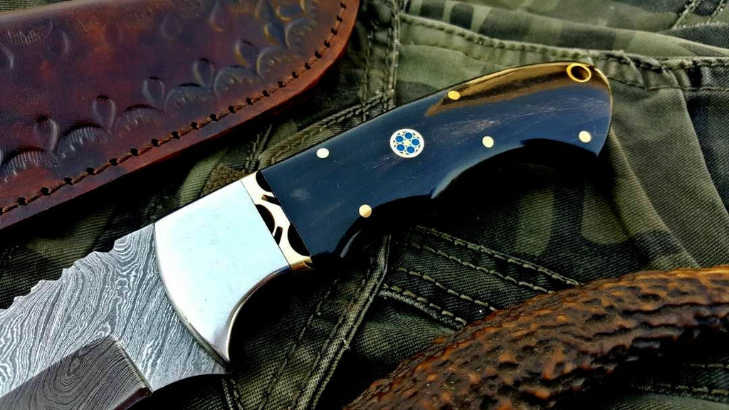 Custom Handmade Twist Damascus Steel Hunting Skinning Knife