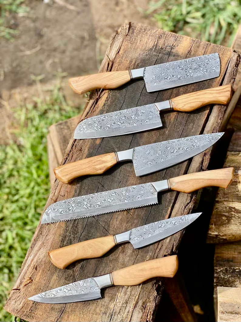 Sharp Kitchen Knife Set – 13" Damascus Steel Blade, Olivewood Handle & Leather Sheath