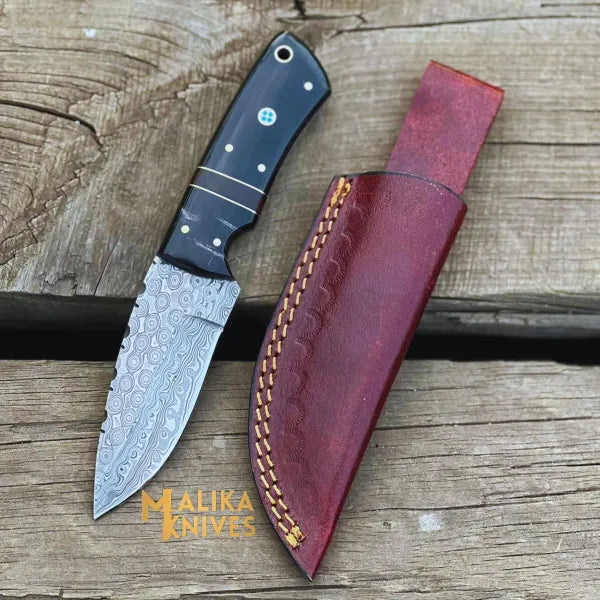 Damascus Hunting Knife Bull Horn Handle Compact