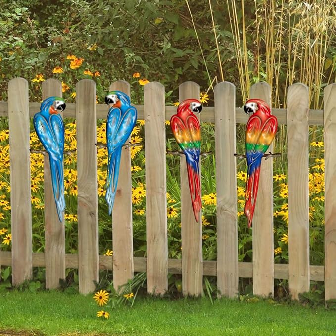 EiGreen Metal Bird Wall Art Decor 3D Outdoor parrot Sculpture, Hanging Decor Metal Wall Decor Suitable for Gardens Fence Patio Living Room Bedroom Yard Decor