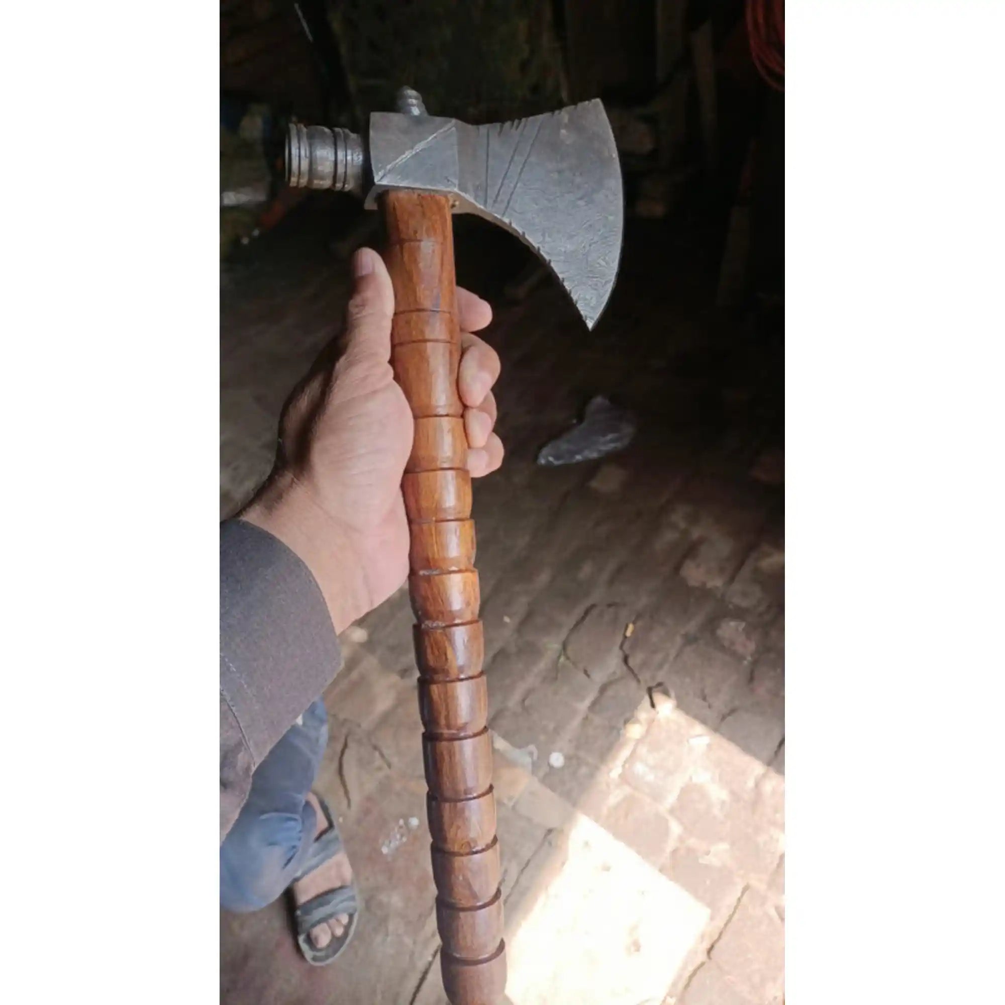 Collectible Artisan Pipe Axe in Damascus Steel with Hardwood Handle