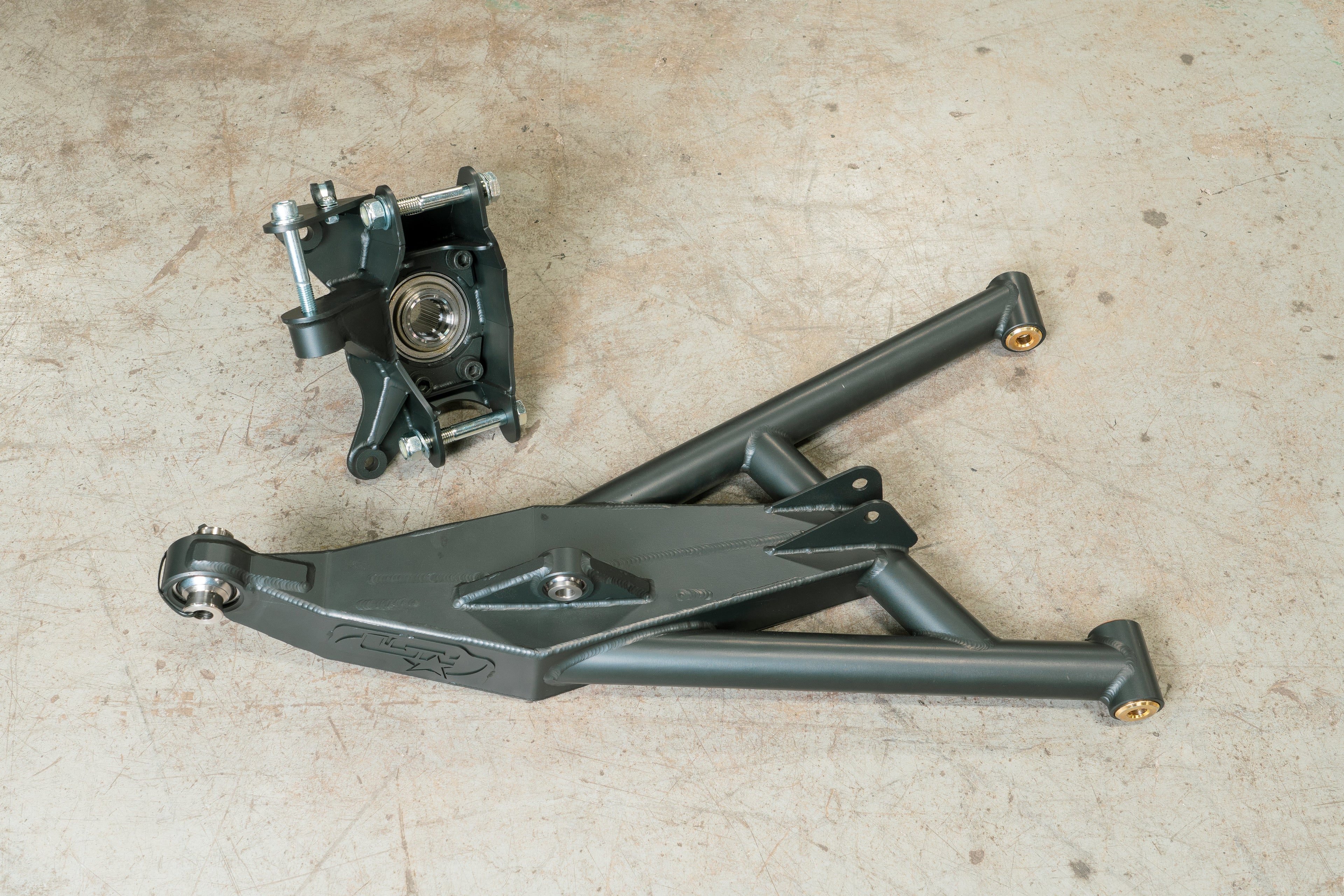PRO R LOWER A-ARM AND KNUCKLE KIT