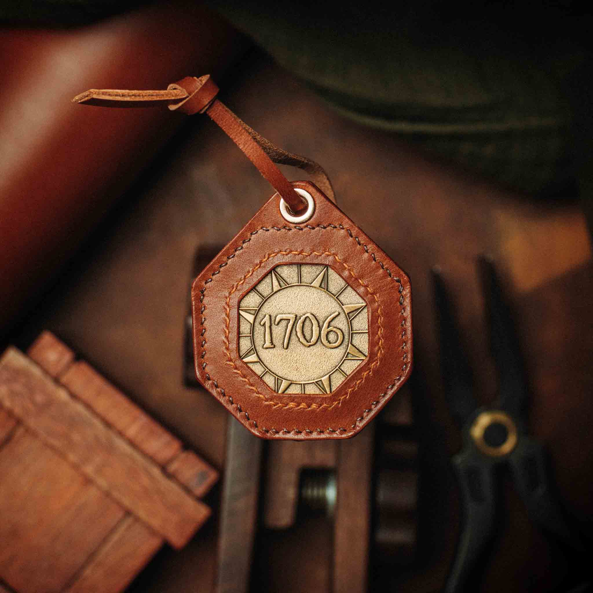 Pirate Goods Peso Pocket v4 Plus Coin Holder – Octagonal Leather Challenge Coin Case for EDC