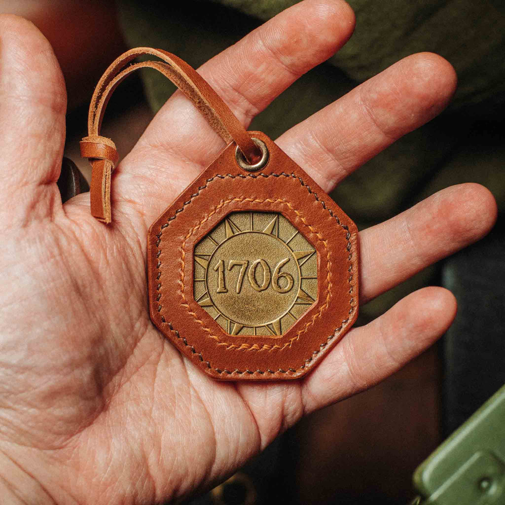 Pirate Goods Peso Pocket v4 Plus Coin Holder – Octagonal Leather Challenge Coin Case for EDC