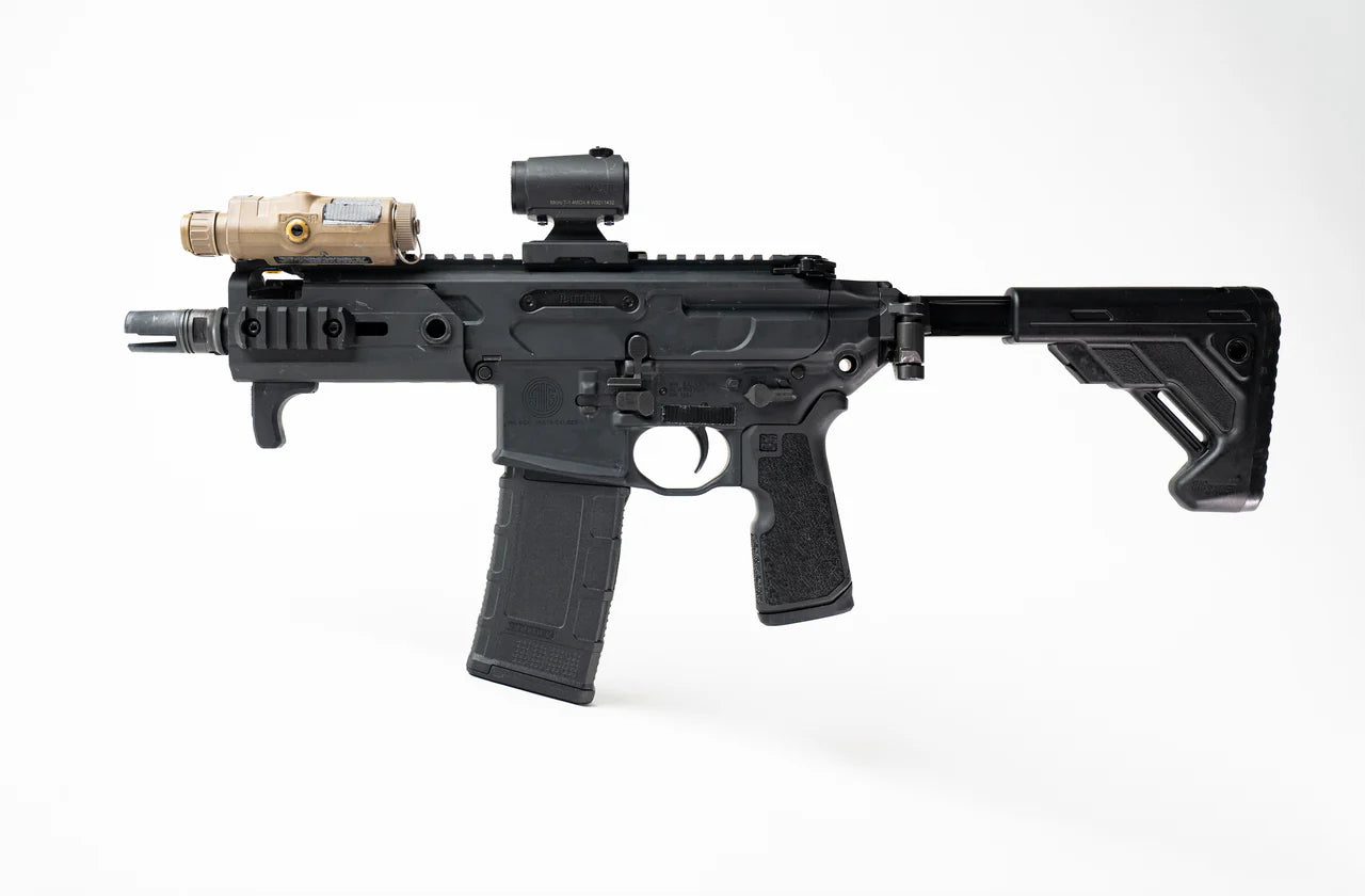 Die Free Co Kung Fu Pistol Grip - Mil-Spec AR Platforms
