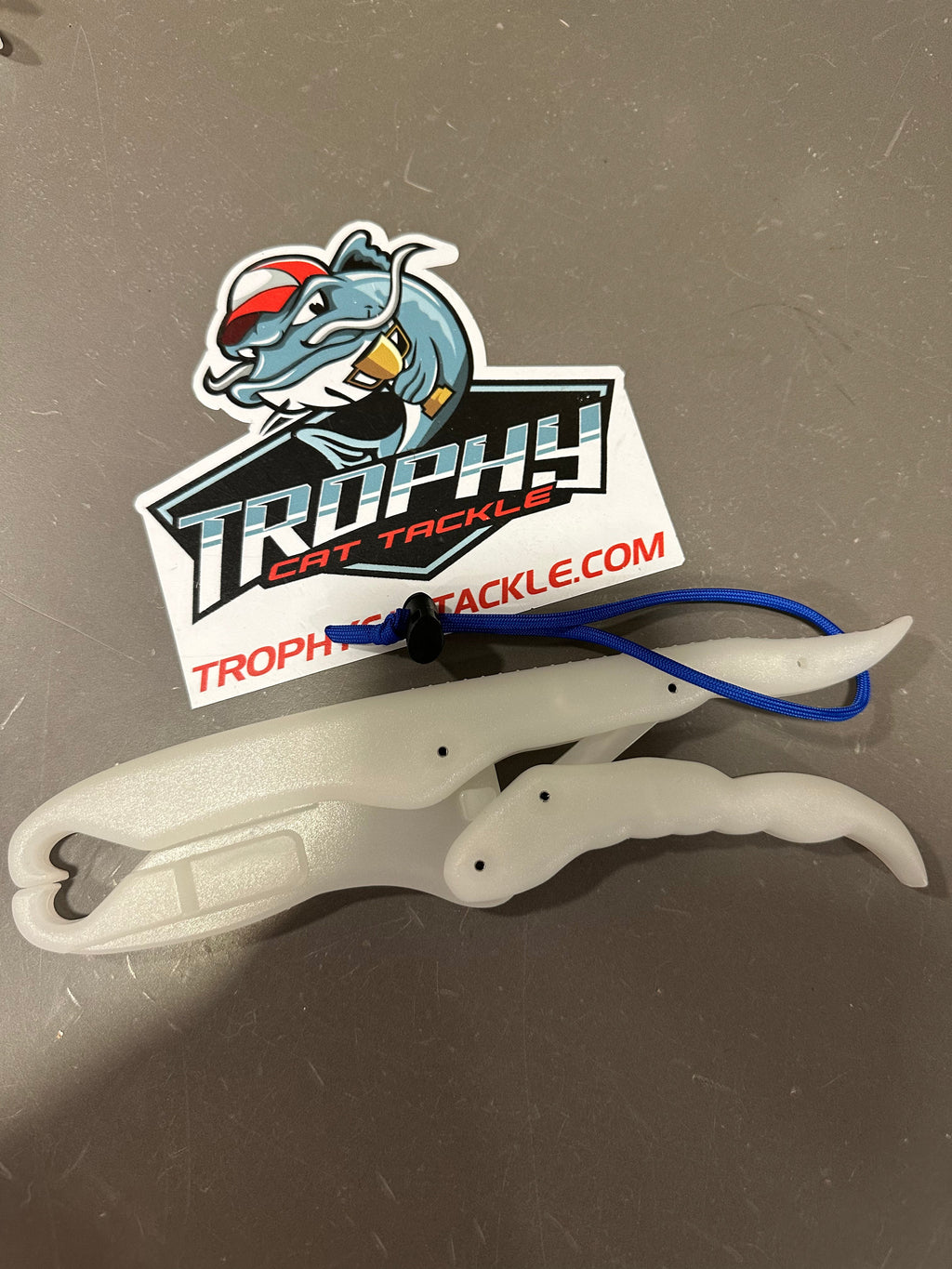 Lip Gripper