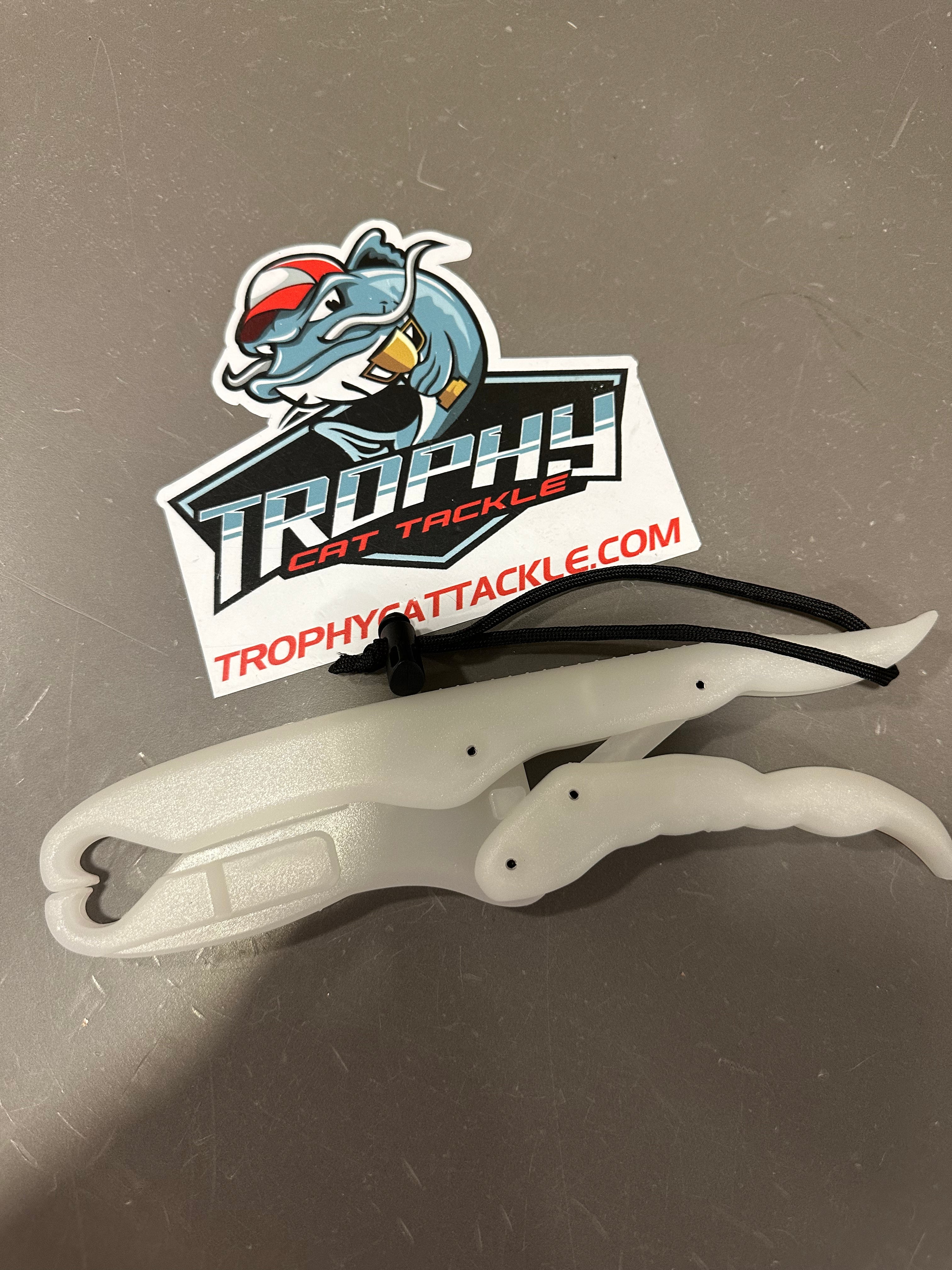 Lip Gripper