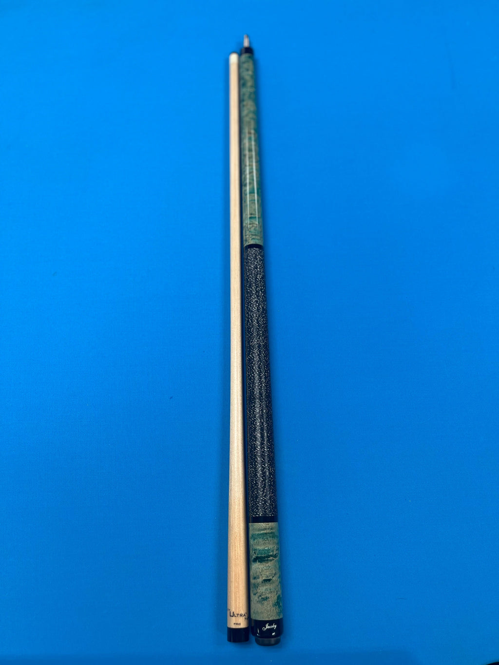 Jacoby Custom Cues