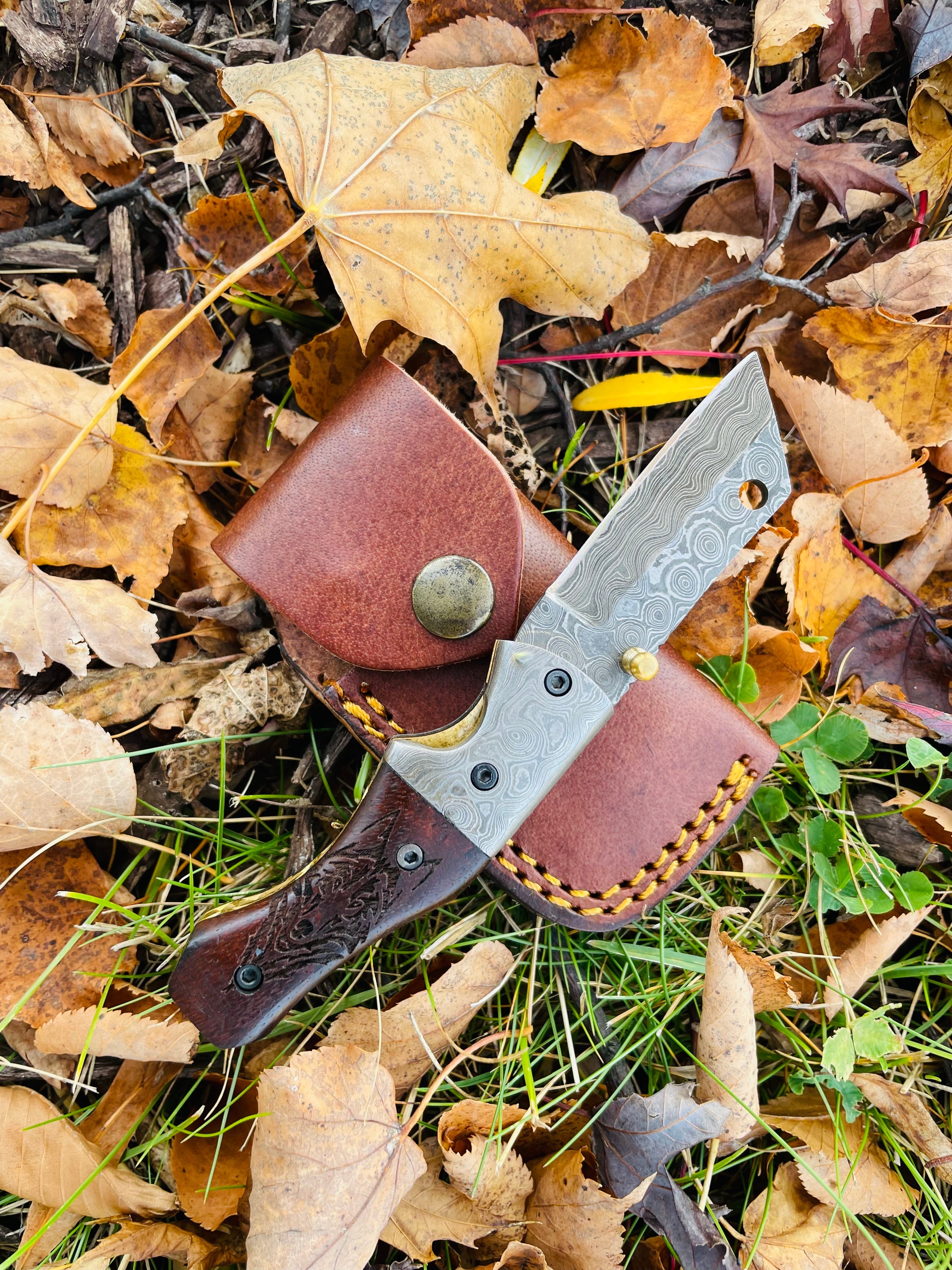 Damascus Steel Handmade Folding Knife Wolf Engraved TK-049 Limited Run