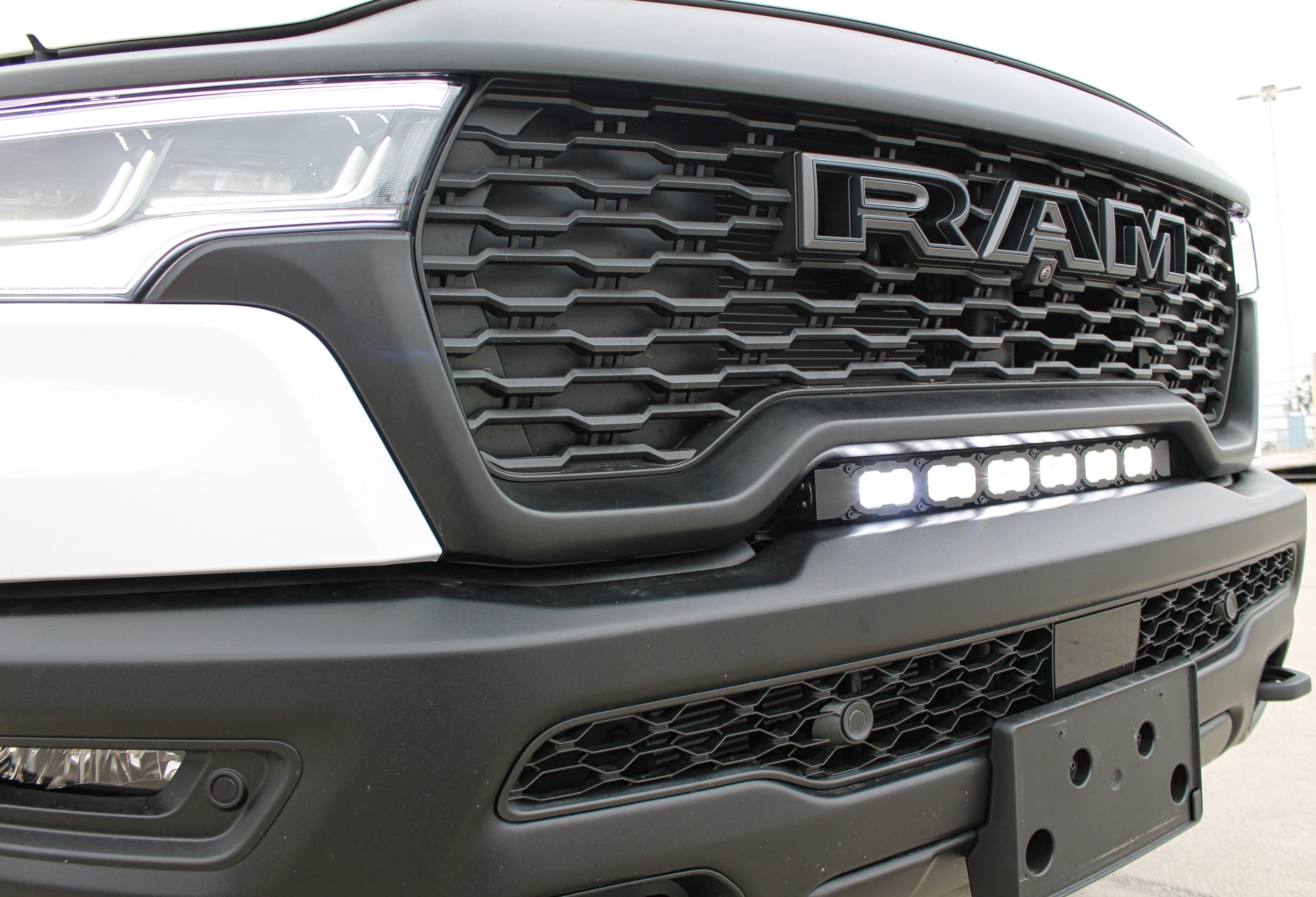RAM RHO light bar 2025+ 23in Light Bar - PRO