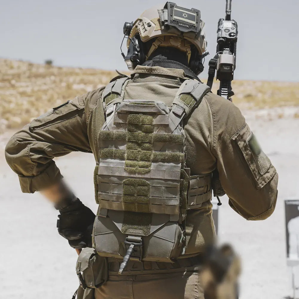 Rear Hanger™ Pouch