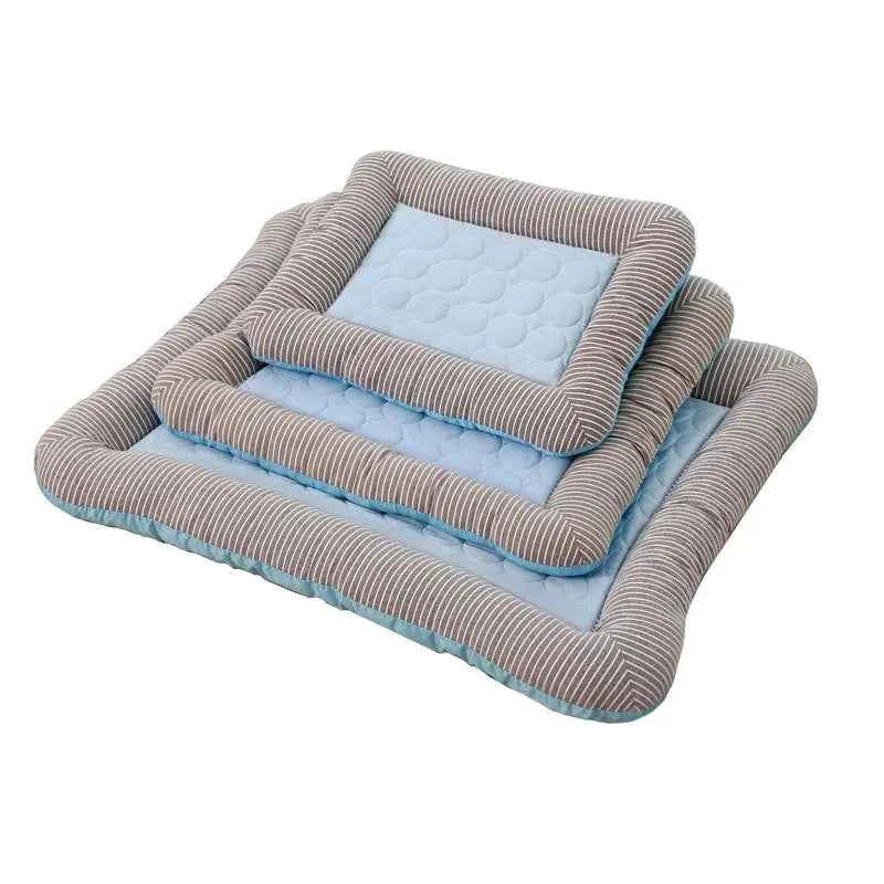 Cooling Pad Bed for Pets – Summer Ice Silk Mat