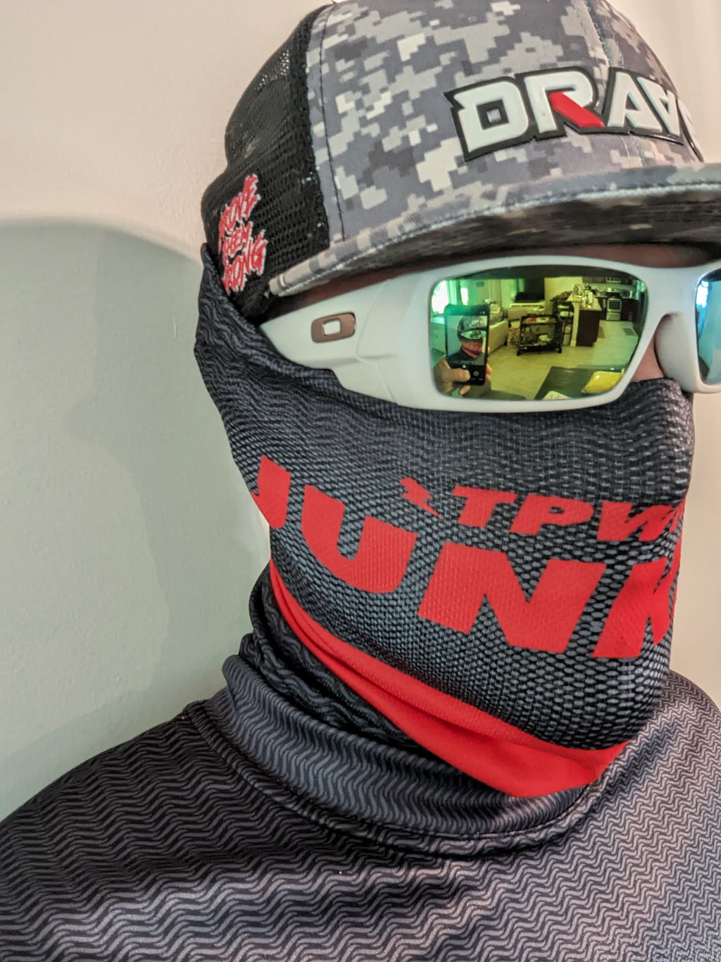 TPWTR JUNKIES Buff