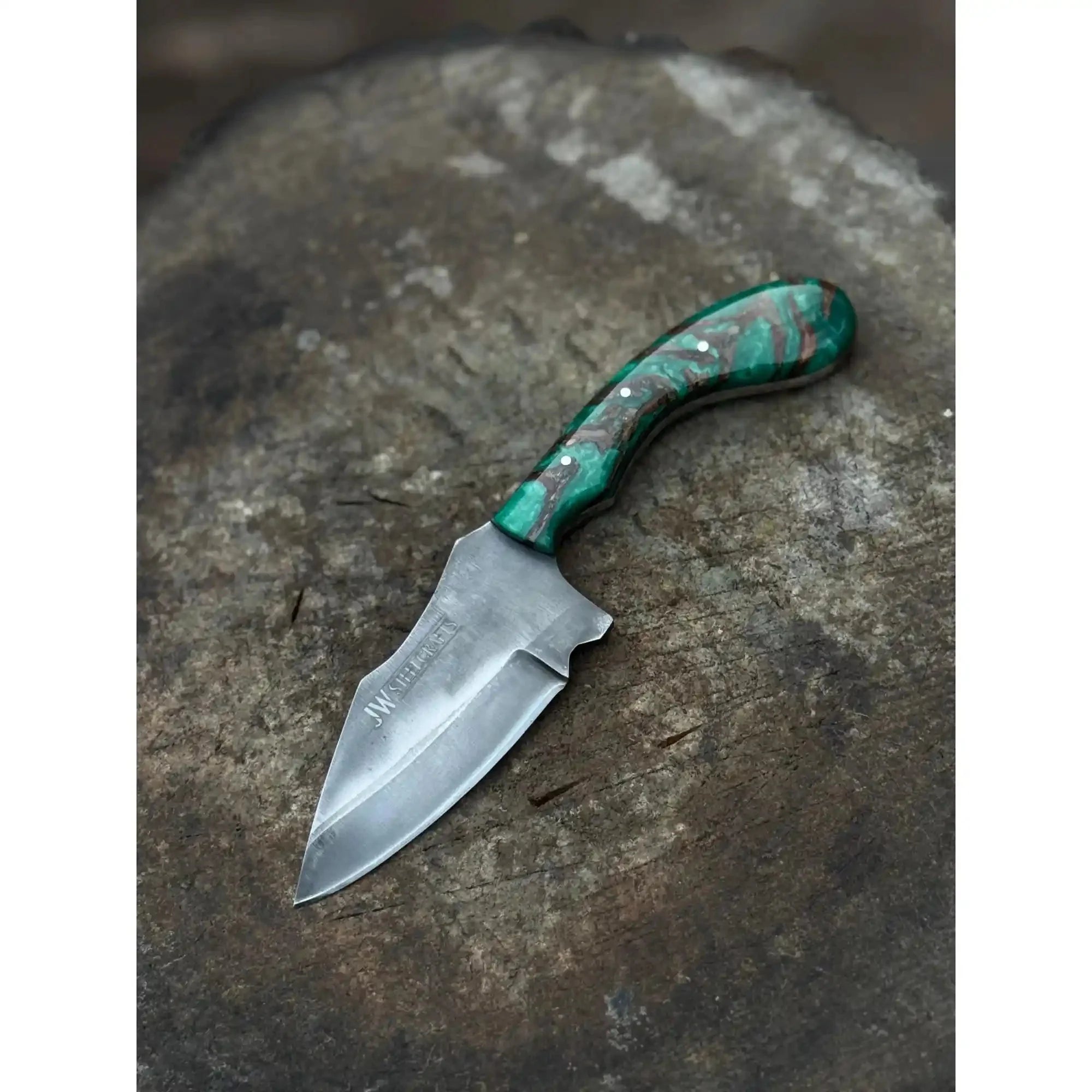 Acid Washed High Carbon Steel Knife – Pinecone Resin Handle (Green, Black, Red) | JW SteelCrafts