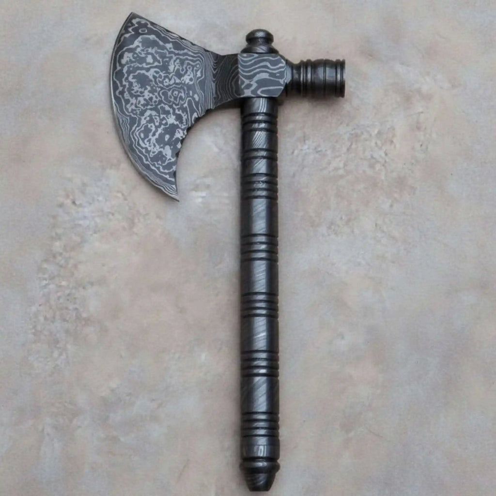 Artisan Damascus Smoking Axe – Functional Tobacco Pipe with Sculpted Hardwood Shaft