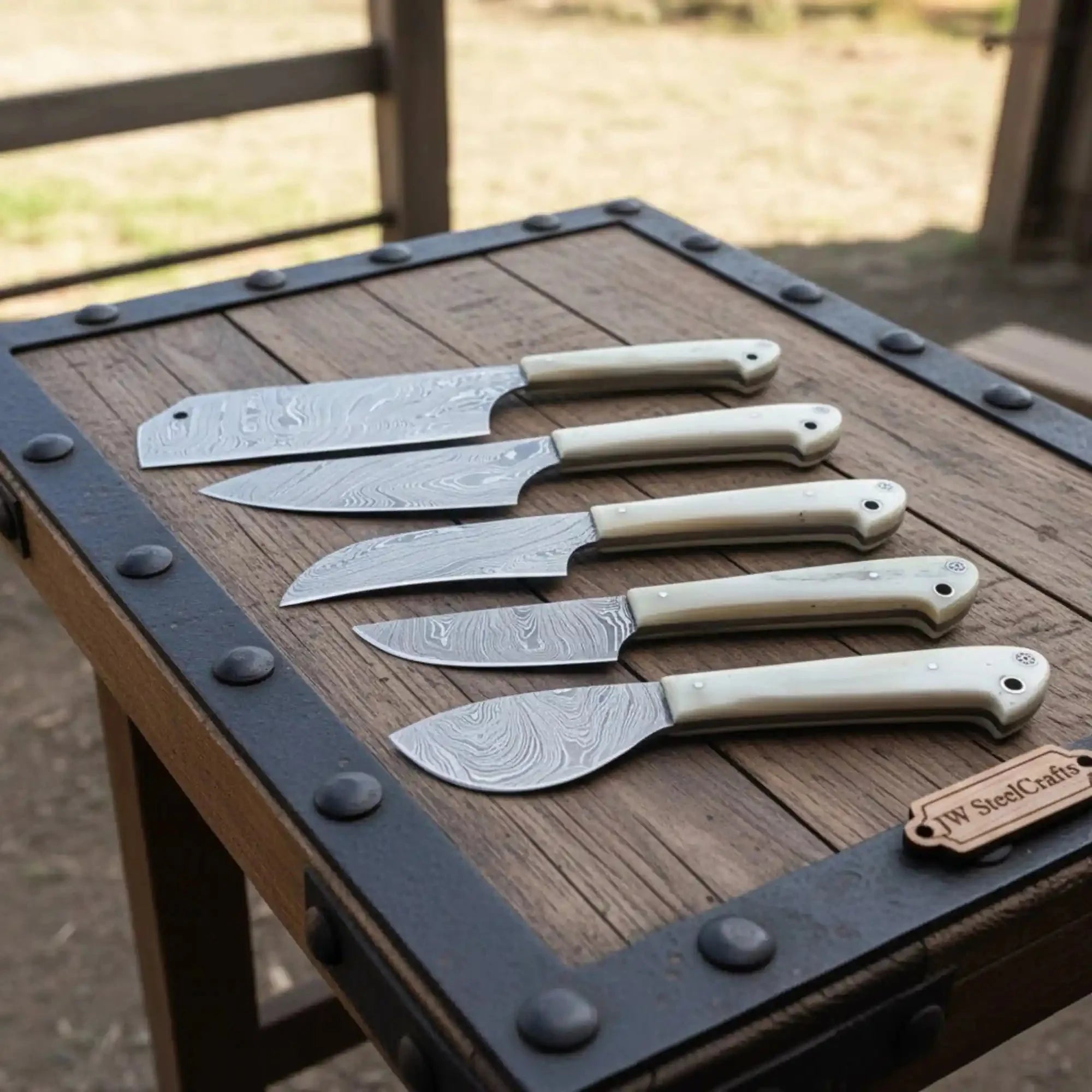 Damascus Steel Chef Knife Set with White Resin Handles, Full Tang Professional Kitchen Knives Collection with Cleaver Santoku Utility and Paring Blades