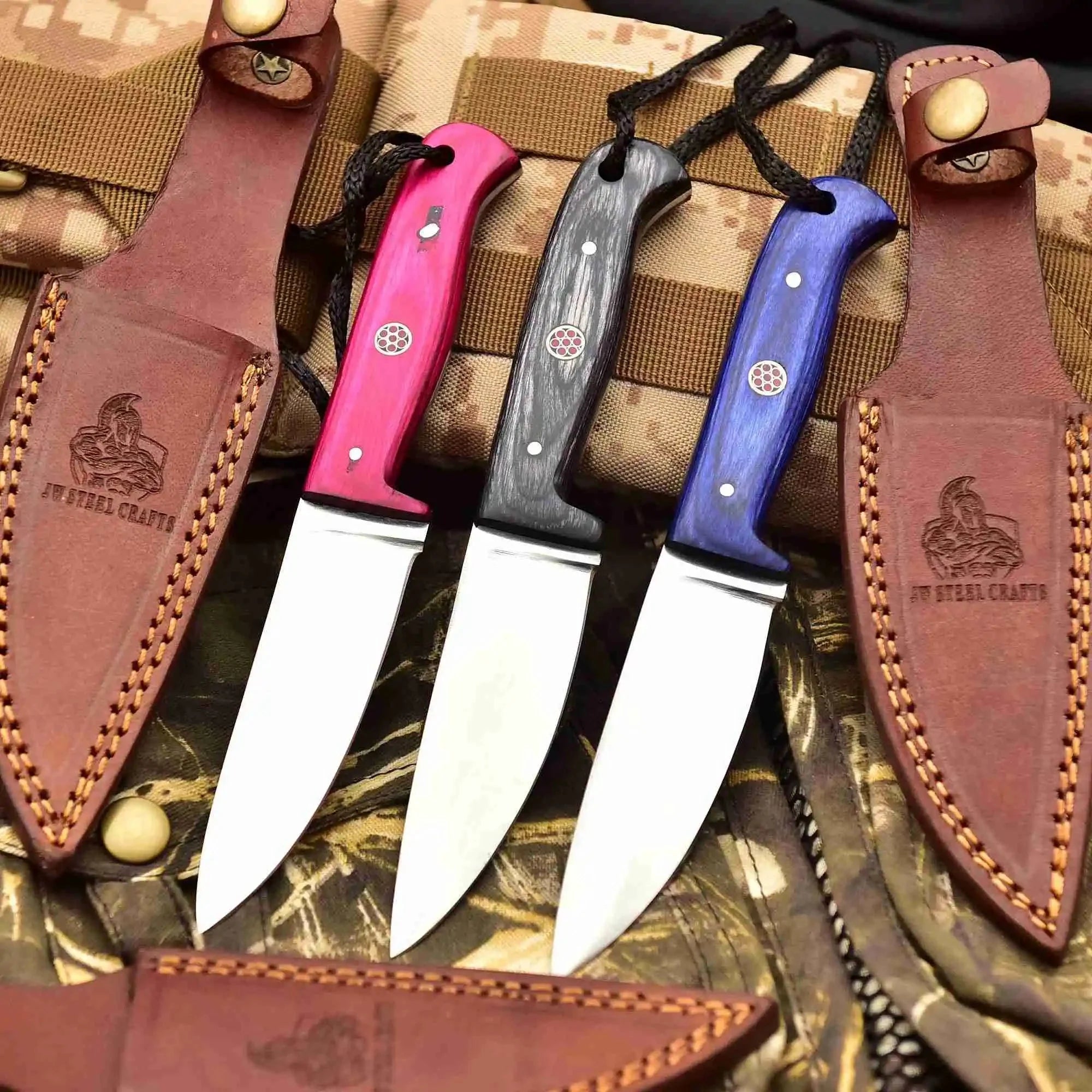 Damascus Steel Hunting Knife – Multiple Handle Colors | JW SteelCrafts