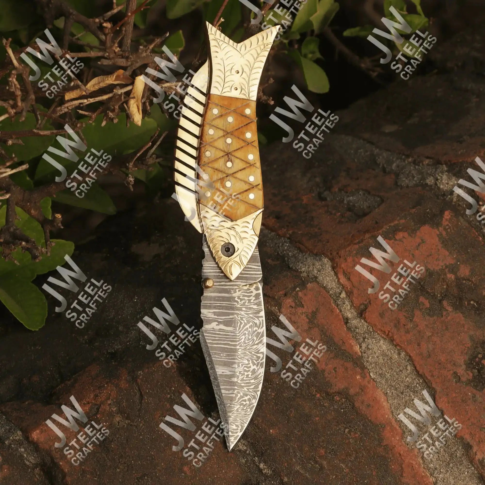 Hand Forged Damascus Steel Folding Knife – Honeycomb, Pinecone & Brass Handle Variations