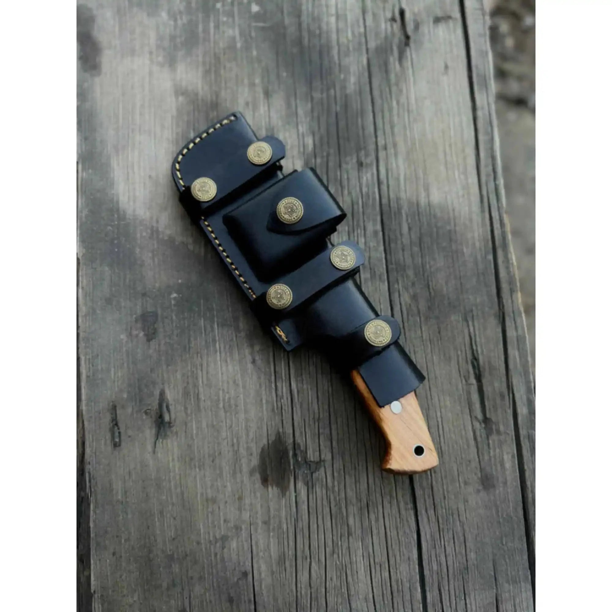 Handcrafted Hunting Knife – Walnut Wood or Black Micarta Handle | Full Tang with Leather Sheath