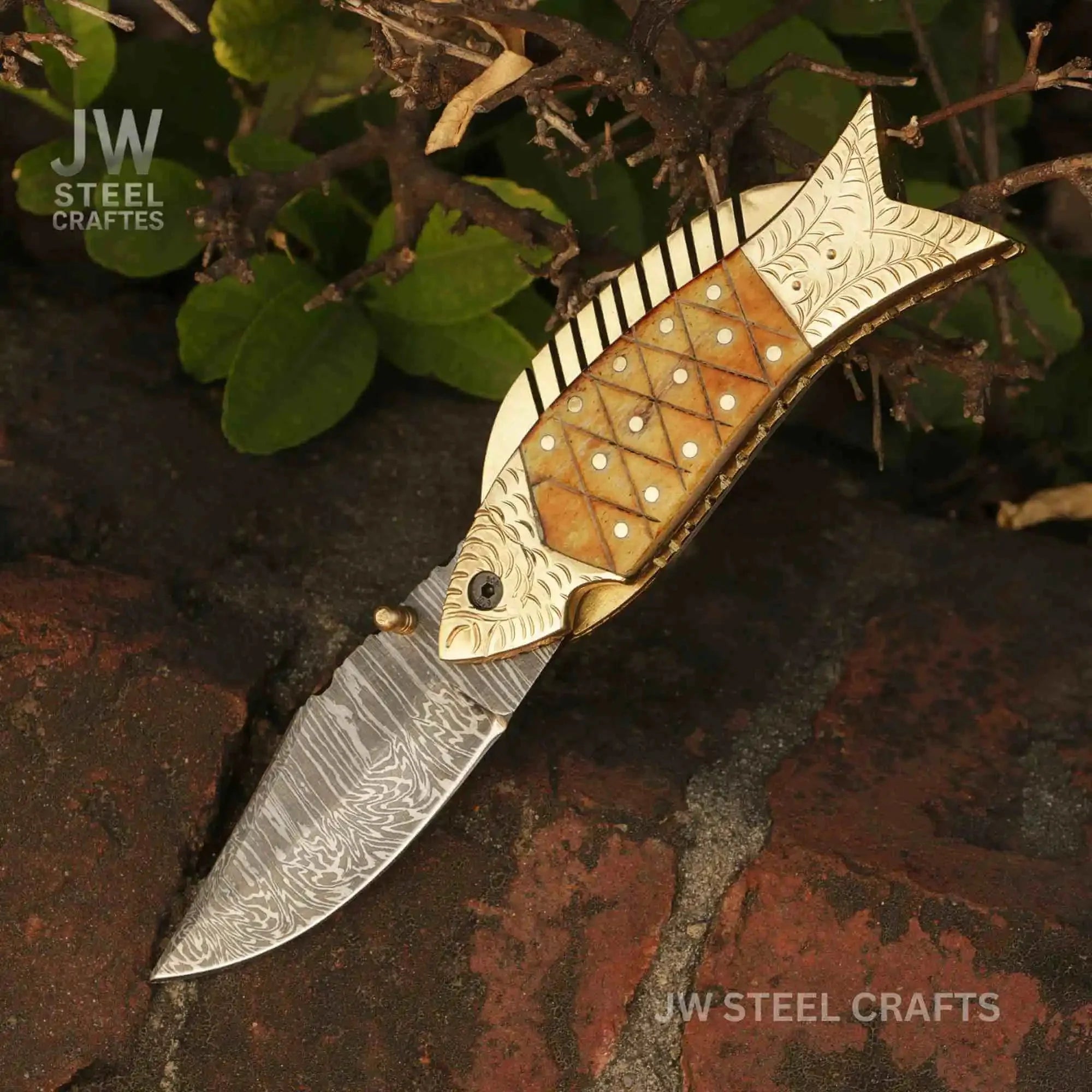 Handmade Damascus Fish Folding Knife – Bone Handle with Brass Bolster