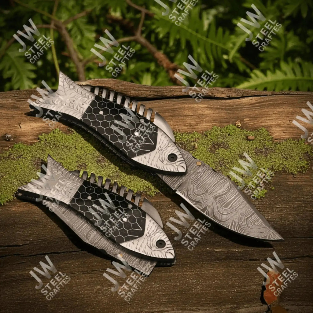 Handmade Damascus Steel Folding Knife – Black Honeycomb Handle, Engraved Bolster