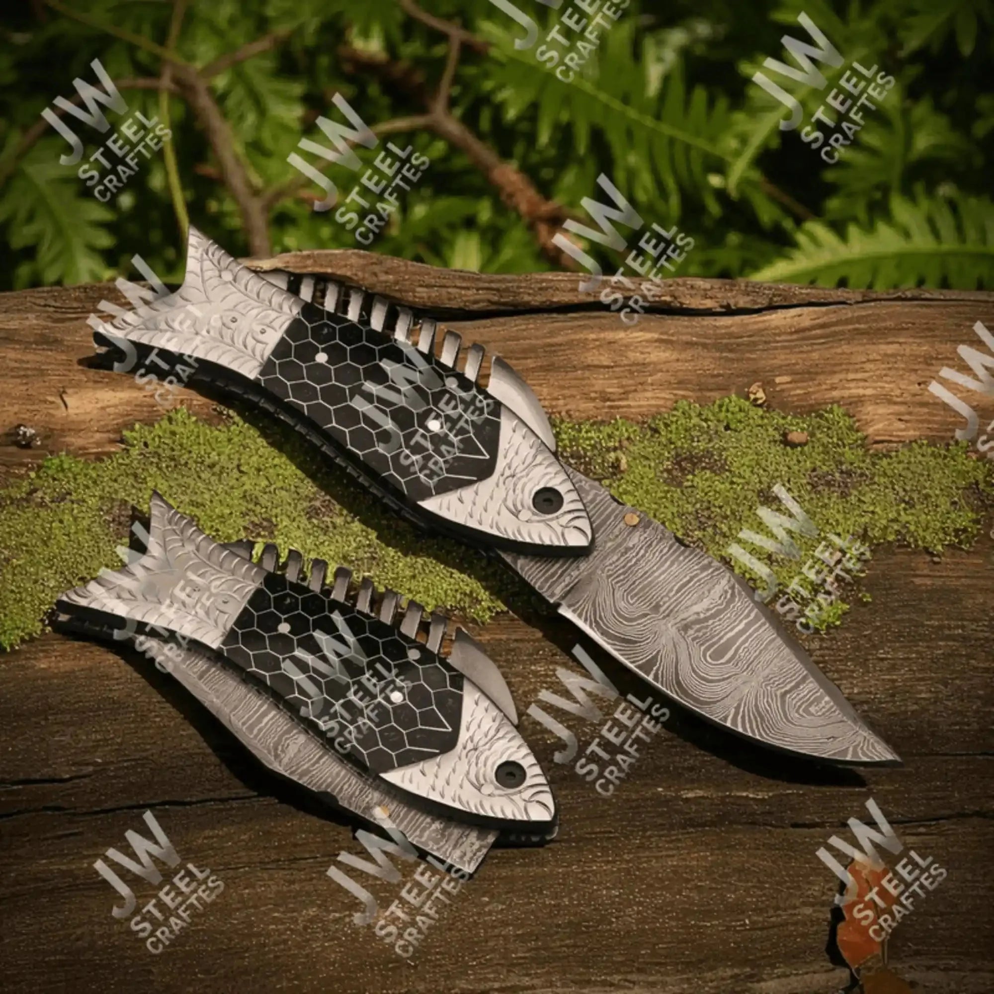 Handmade Damascus Steel Folding Knife – Black Honeycomb Handle, Engraved Bolster