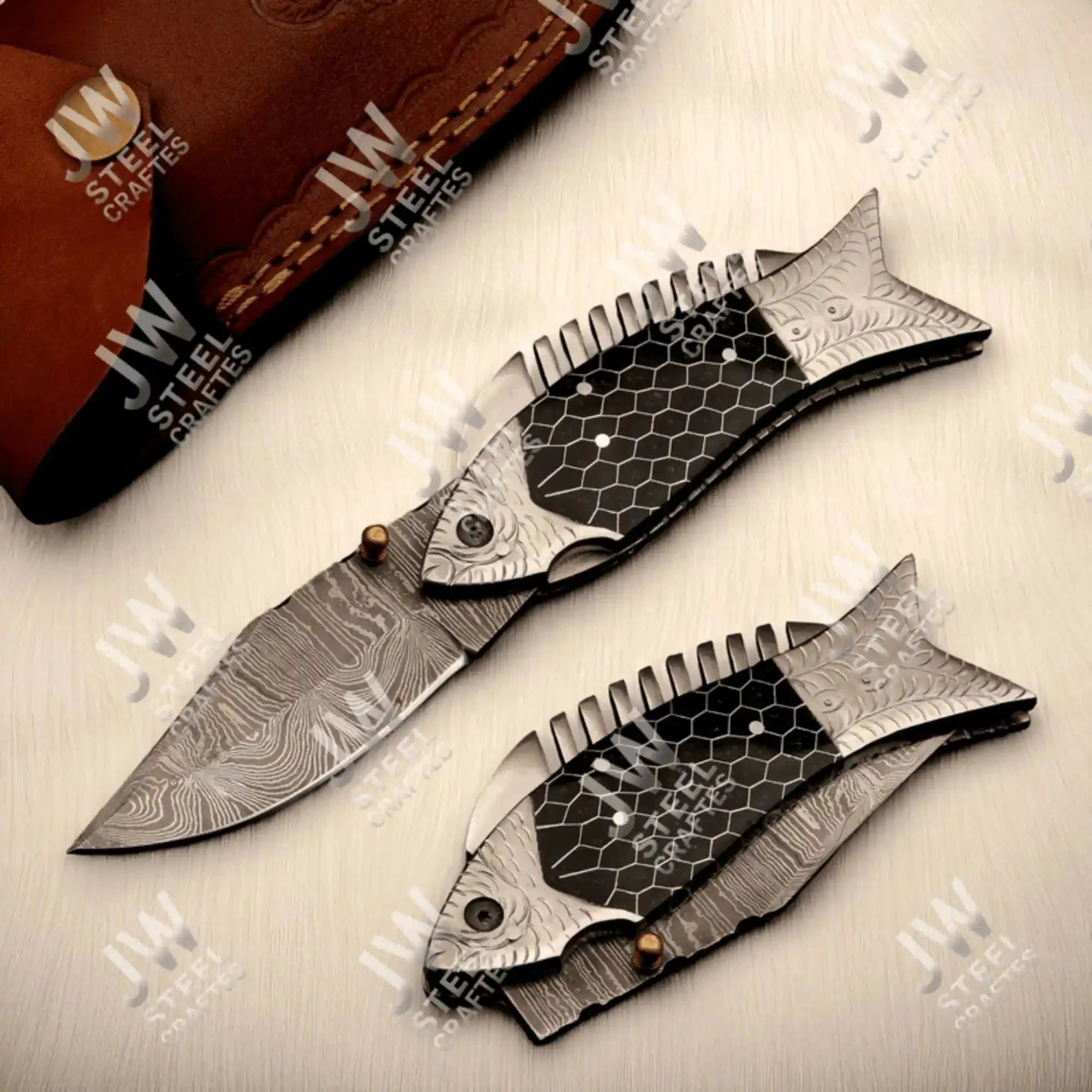 Handmade Damascus Steel Folding Knife – Black Honeycomb Handle, Engraved Bolster