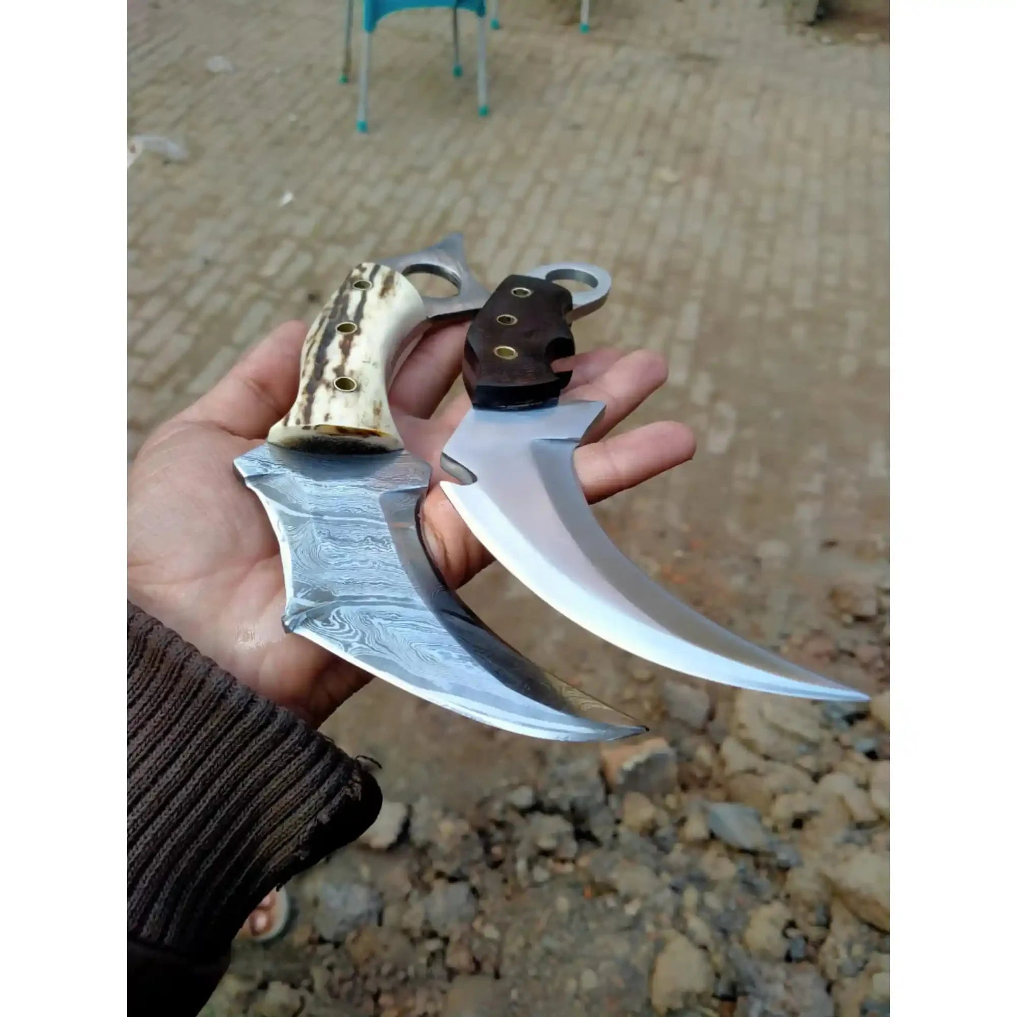 kARAMBIT  KNIFE COMBAT / FIGHTING KNIVES PAIR PATTERN WELDED BLADE