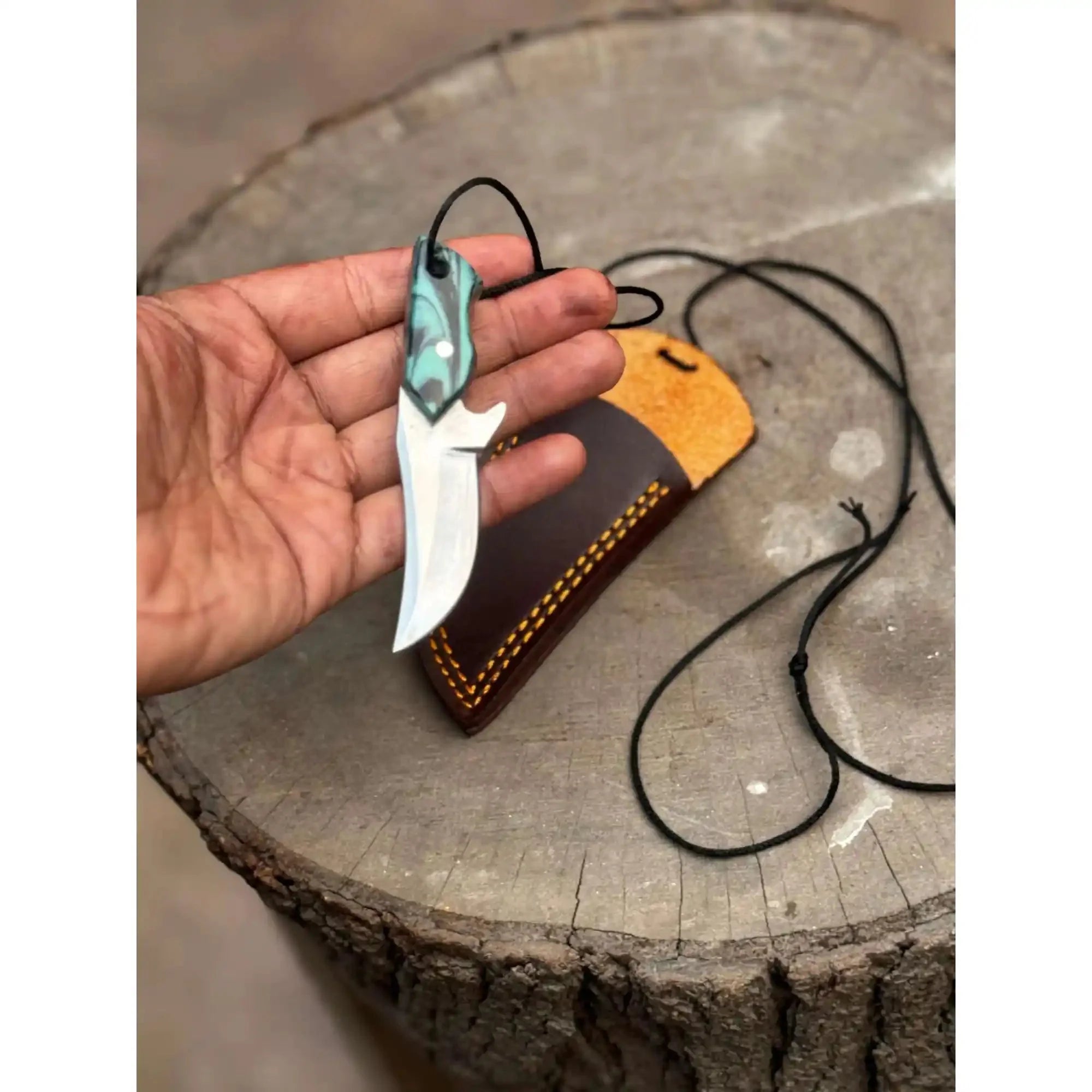 Neck Knife with Leather Sheath – Mini Damascus Pattern Blade | Green Resin Handle | JW SteelCrafts