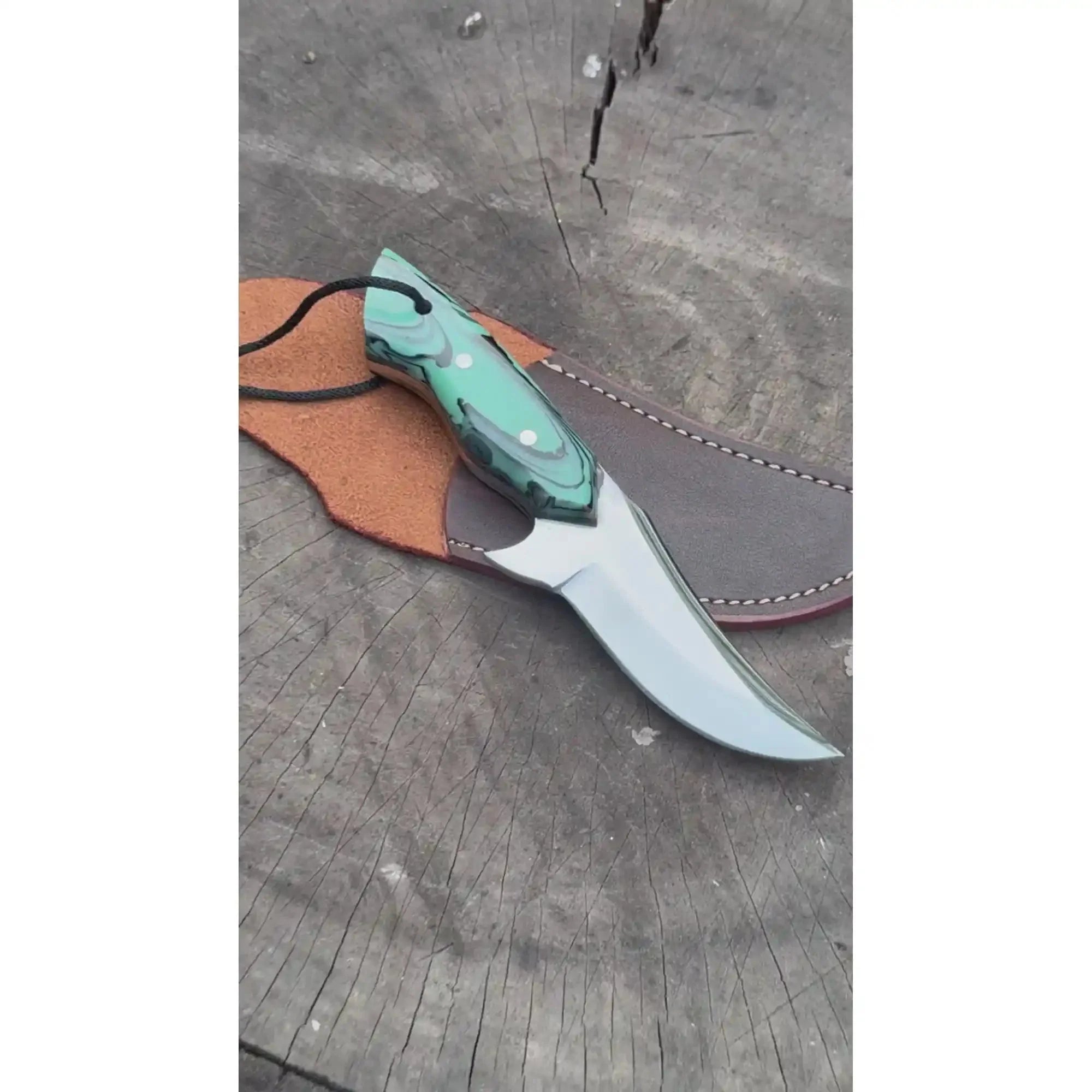 Neck Knife with Leather Sheath – Mini Damascus Pattern Blade | Green Resin Handle | JW SteelCrafts