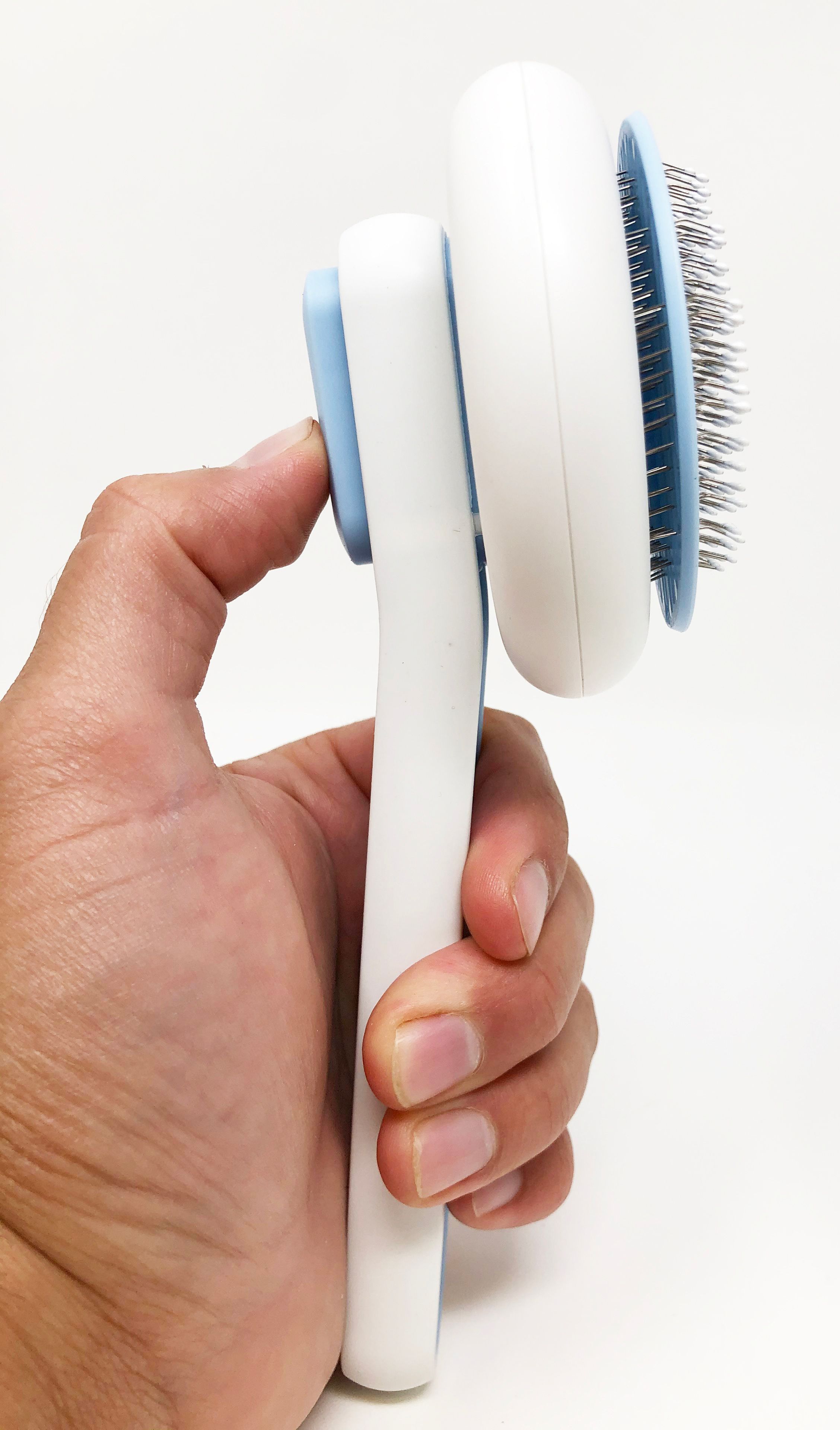 Pet Life ® 'Concepto' Modern Bristle Grooming Pet Deshedder Comb
