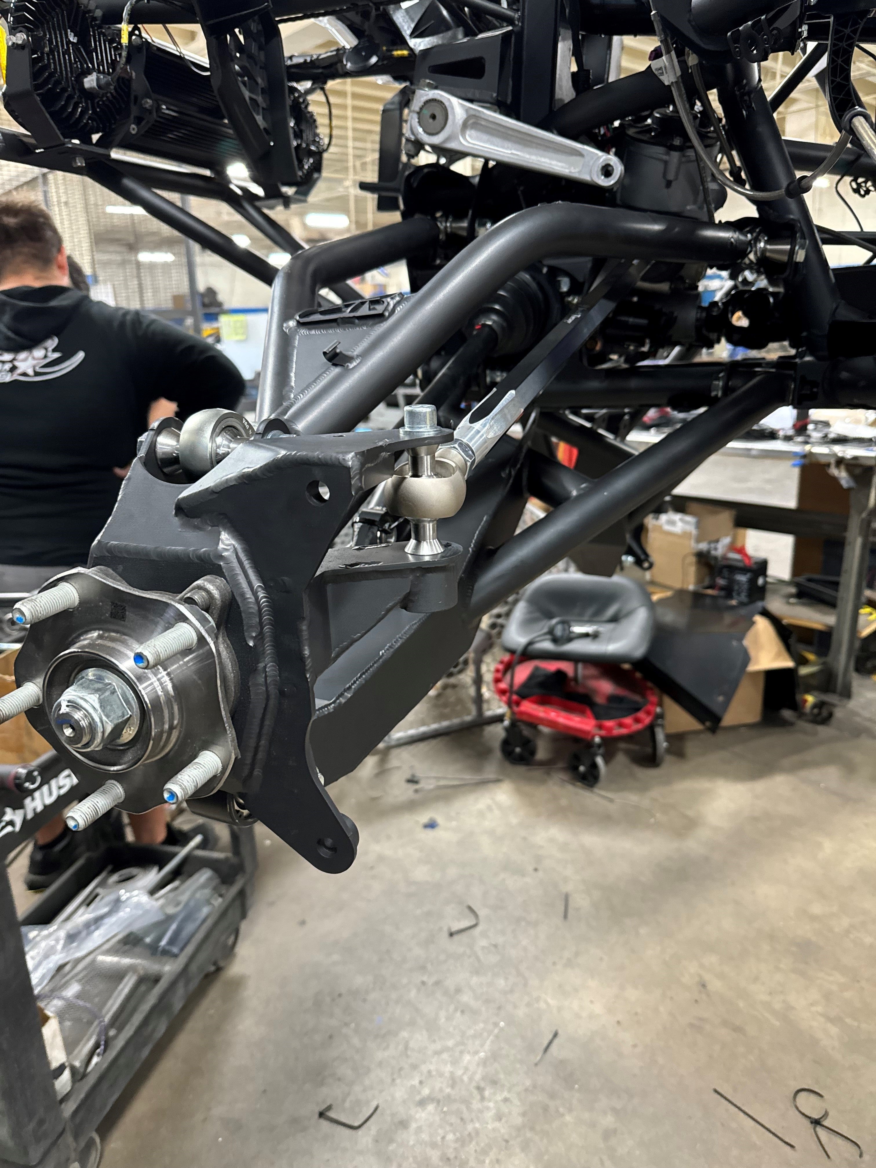PRO R LOWER A-ARM AND KNUCKLE KIT