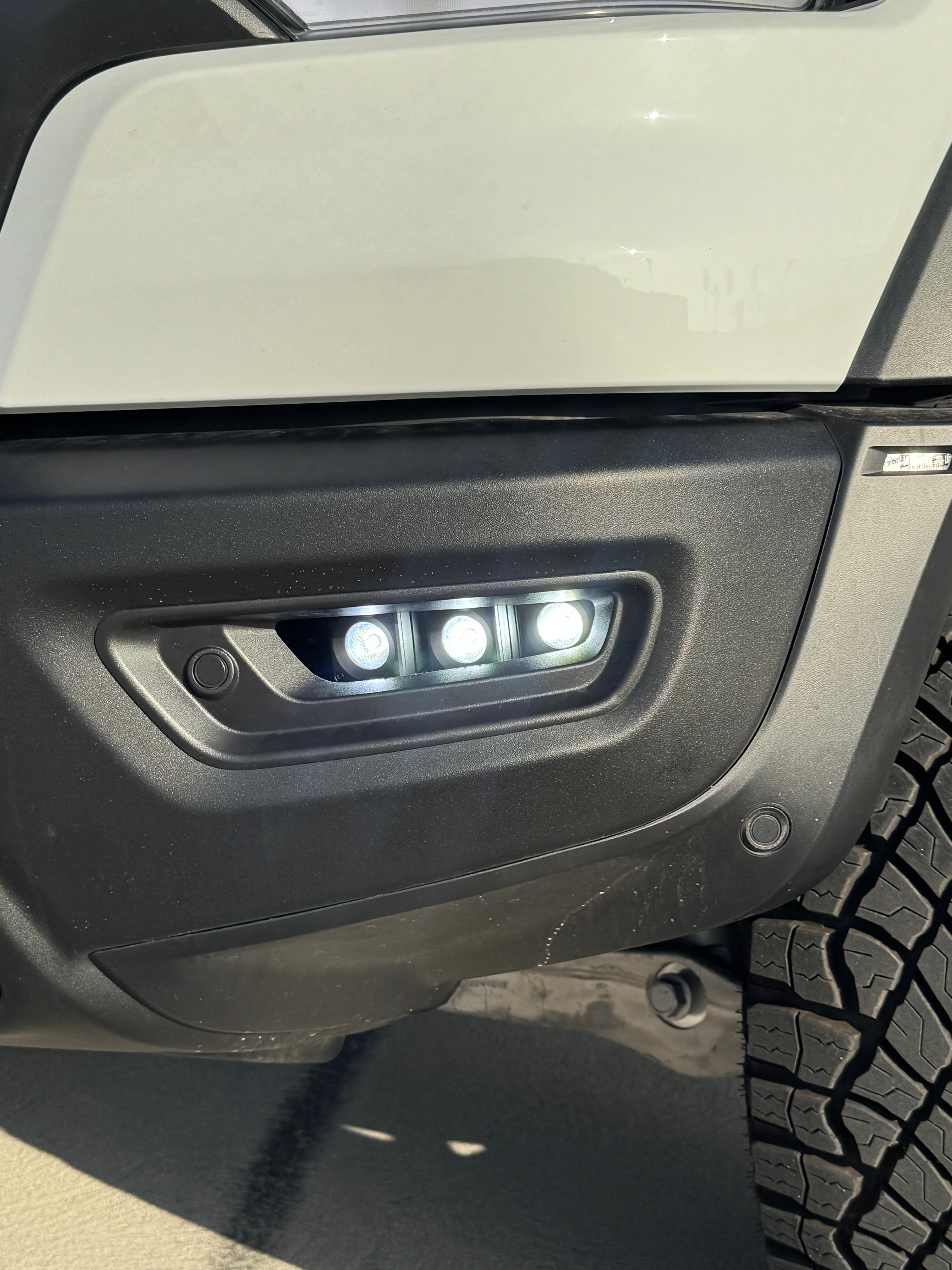 RAM RHO FOG Light Kit 2025+