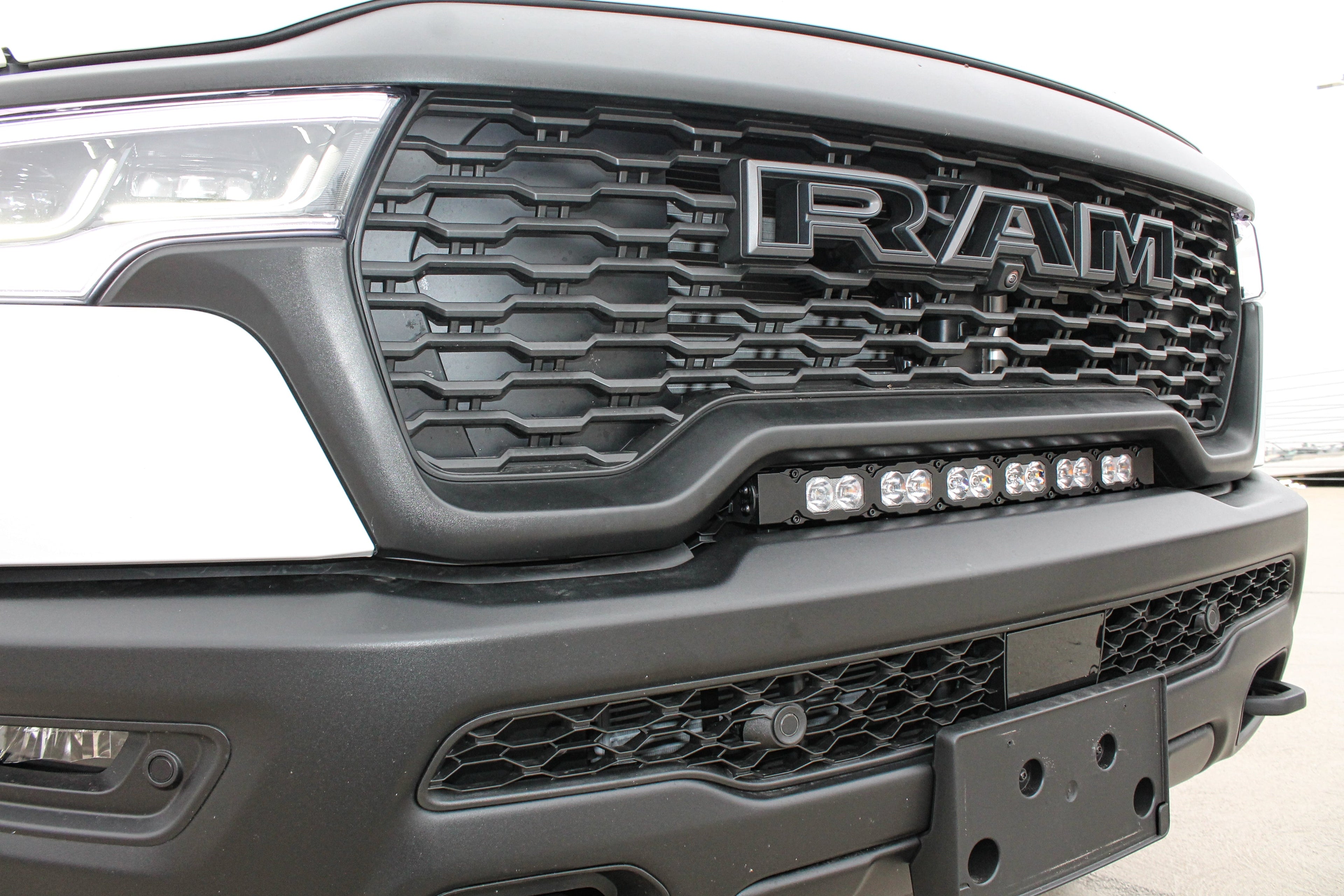 RAM RHO light bar 2025+ 23in Light Bar - PRO