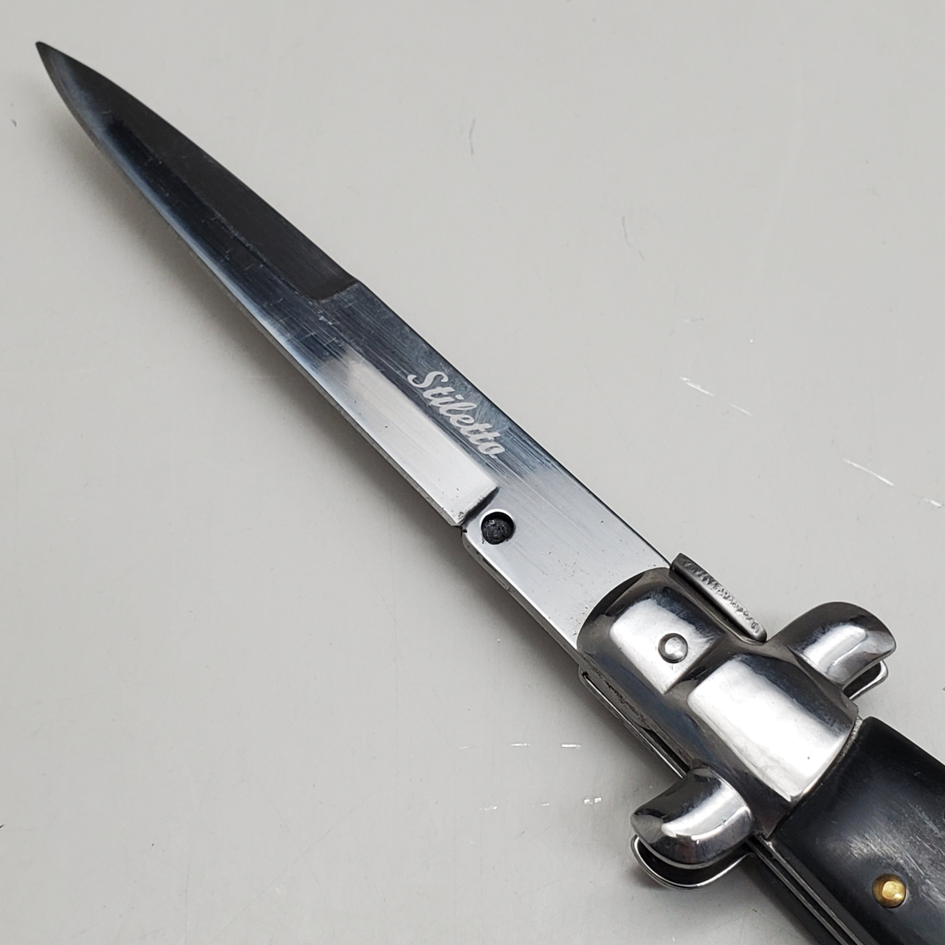 ZA@ ARMED FORCE TACTICAL 9” Handcrafted OTF Pocket Knife – Black ST-7BB
