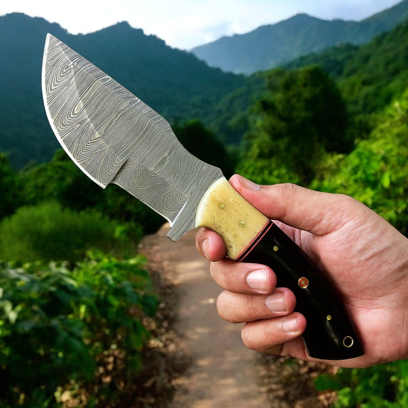 The Hunted Knives – Custom Handmade Tom Brown Tracker Knife
