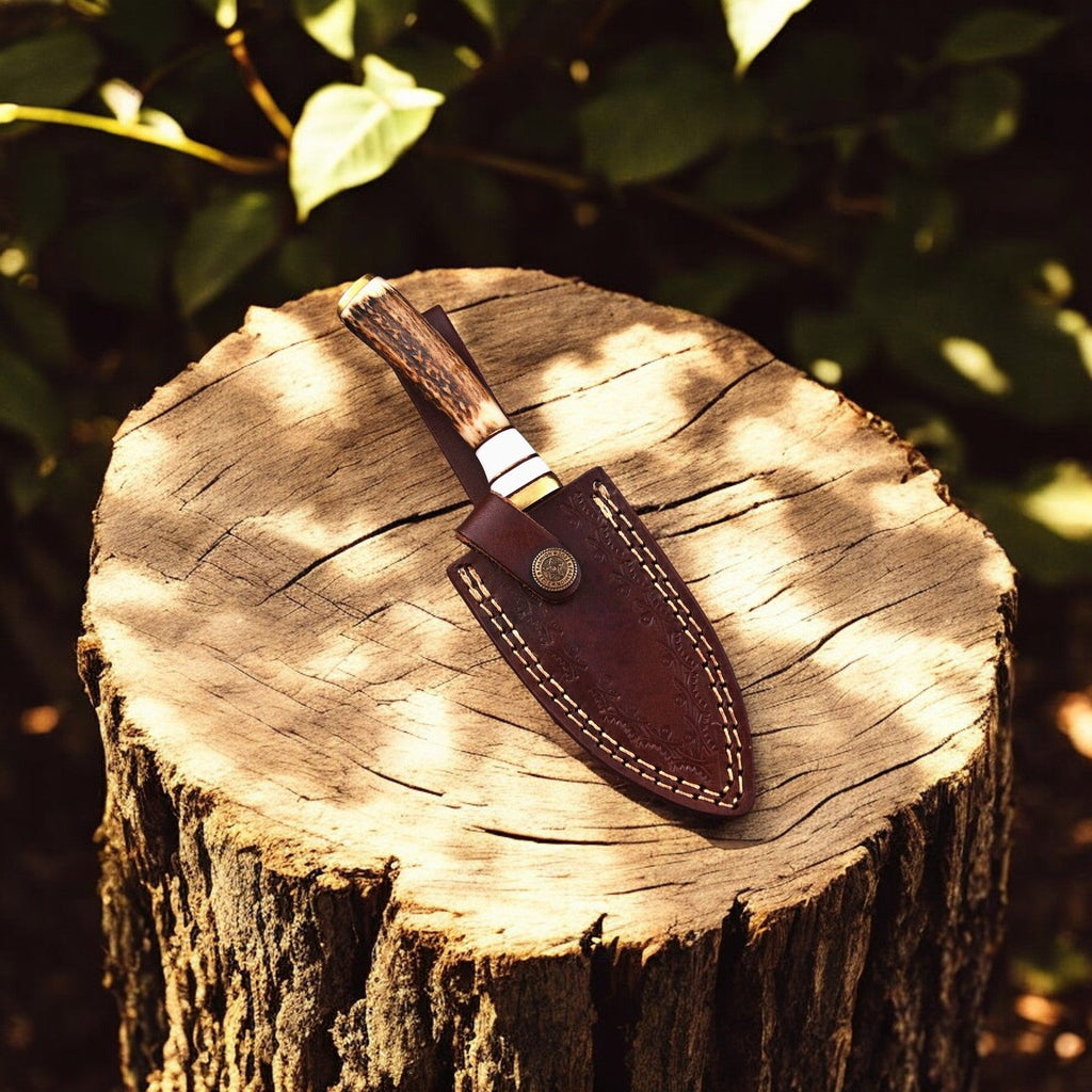 Custom Handmade Damascus Hunting Knife – 8" with Antler Handle