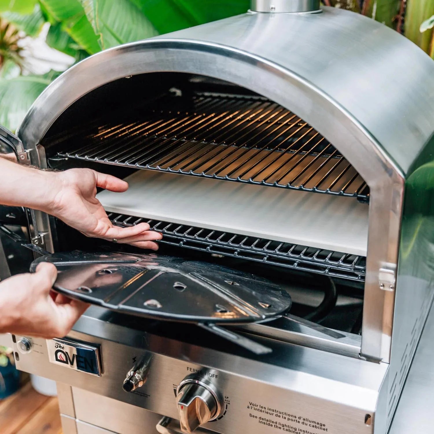 Summerset 60" Outdoor Freestanding Gas Pizza Oven [SS-OVFS-LP/NG] (SAK17543)