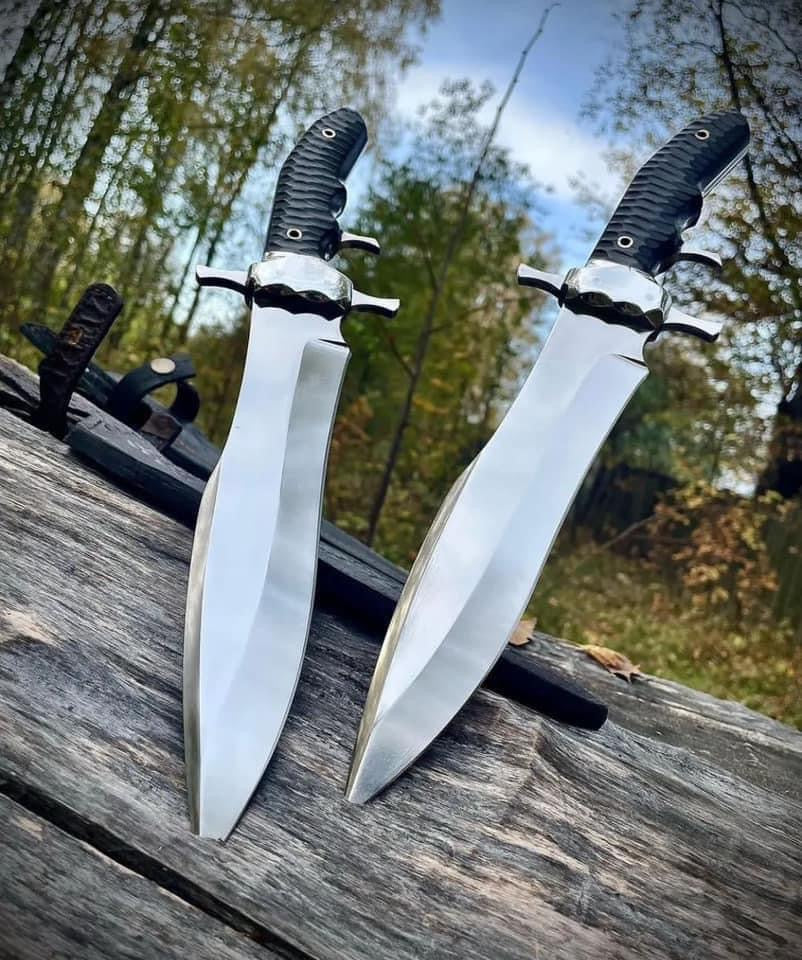 Custom Handmade D2 Steel Bowie Knife with Steel Guard and Buffalo Horn Handle, Includes Leather Sheath