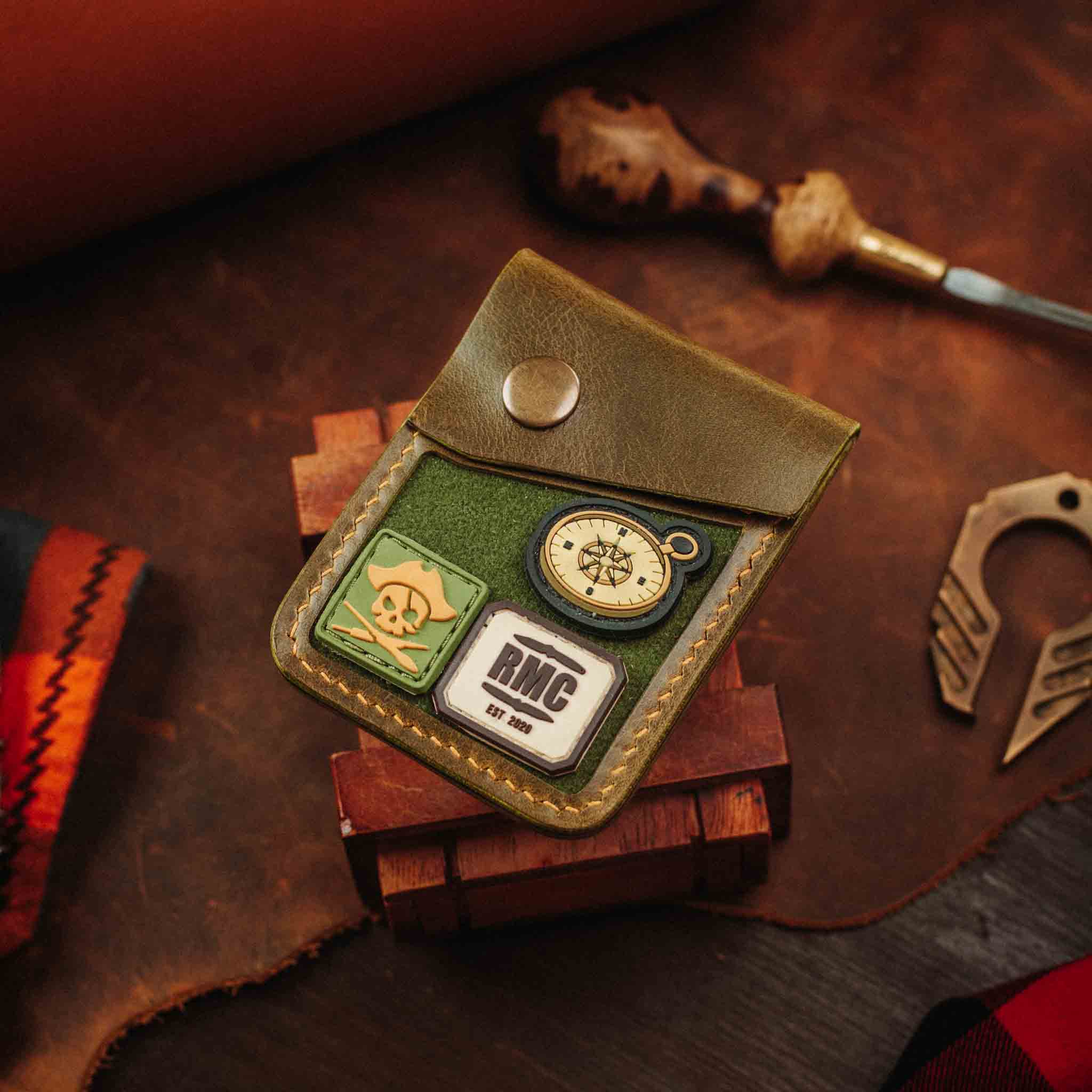 Leather Velcro Wallet - Voyager v2 | Patch Display Card Holder | EDC